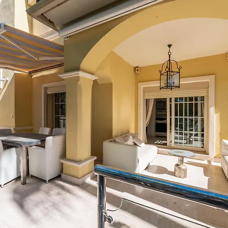 Villa Beachside With Heated Pool Marbella