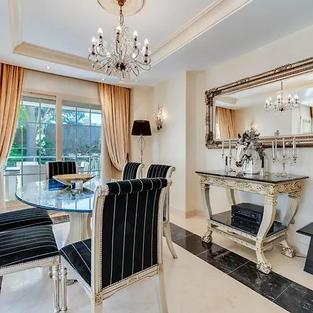 Beachside With Heated Pool Marbella