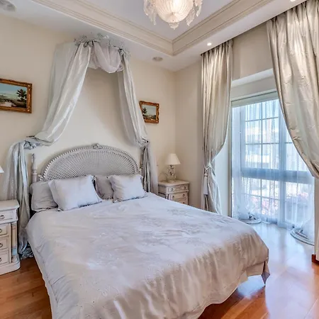 Villa Beachside With Heated Pool Marbella
