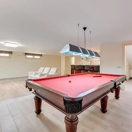 Villa Beachside With Heated Pool